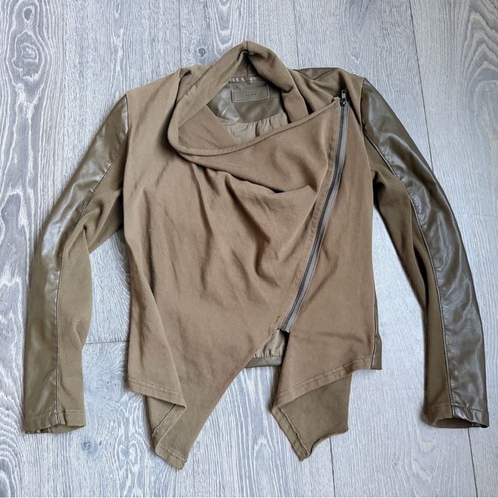Blank NYC Faux Leather Drape Front Moto Jacket in Olive Green Size Small